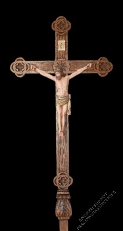 Krzyż procesyjny drewniany