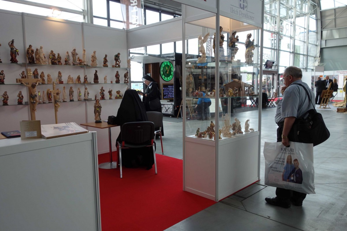 SacroExpo 2015 - sakralne rzeźby z drewna na zam&oacute;wienie