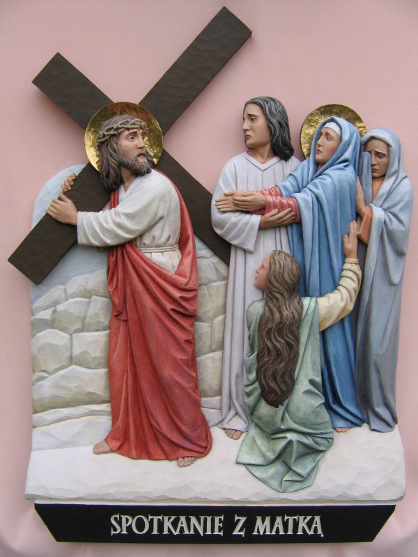 Stacja drogi krzyżowej - spotkanie z matką - płaskorzeźba w drewnie