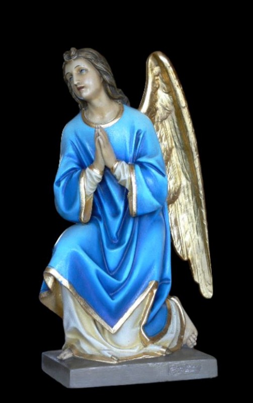 Anioł klęczący, rzeźba w drewnie